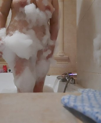 Сотканные из страсти и соблазна услуги, которые я предоставляю, оставят незабываемые воспоминания. Невероятные возможности находятся в моих нежных искусных руках. Заходите на мою страницу, чтобы увидеть мои фото – они говорят больше, чем тысячи слов. Меня рекомендуют те, кто уже испытал мои услуги: отзывы – моя гордость и подтверждение высокого качества предоставляемых мной эмоций и удовольствия. Доверьтесь мне и откройте новые грани удовольствия в Москве. Ирина